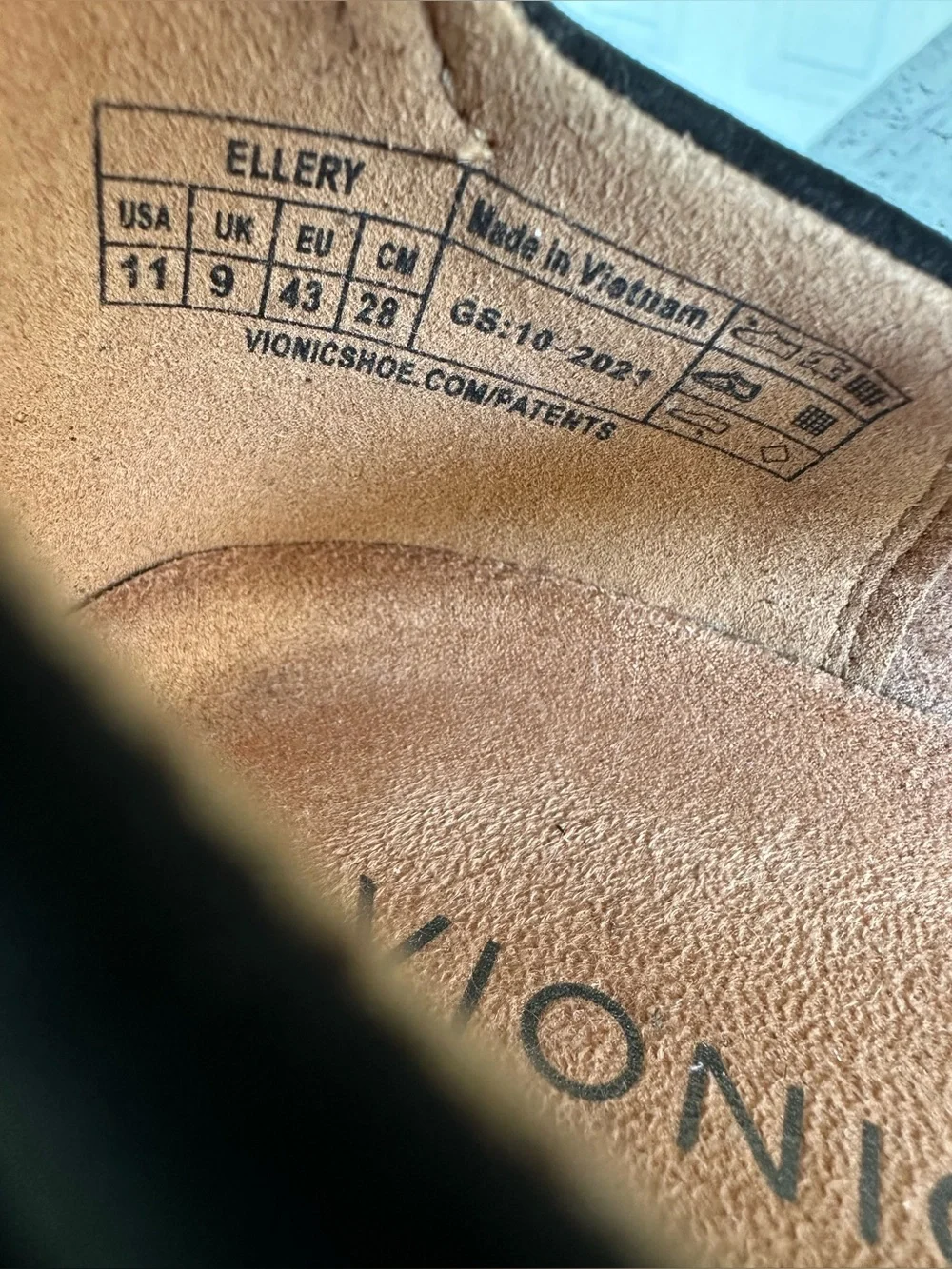 VIONIC 11 Ellery Ankle Strap Up Black Nubuck Leather Wedge